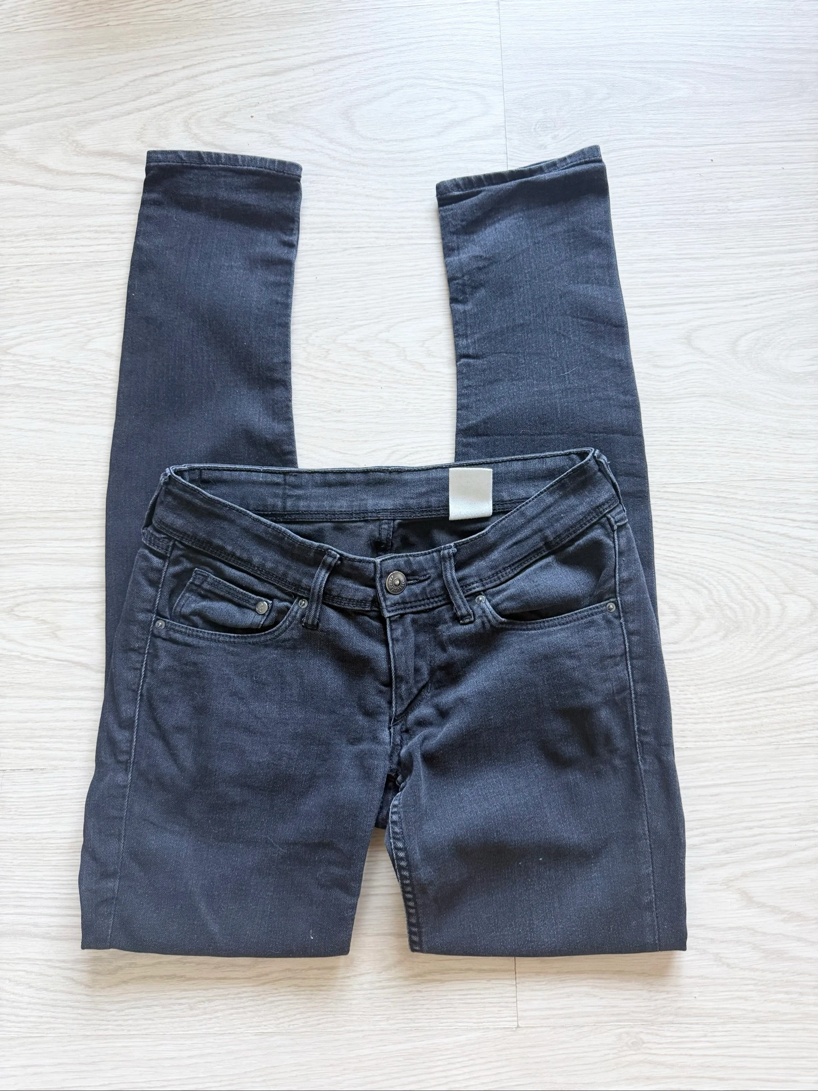 Jeans skinny slim preto H&M tamanho 36 P – photo 3